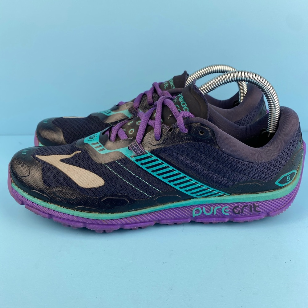 Brooks Pure Grit 5 trail running shoes.